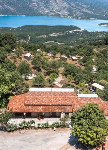 restaurant aiguines gorges du verdon